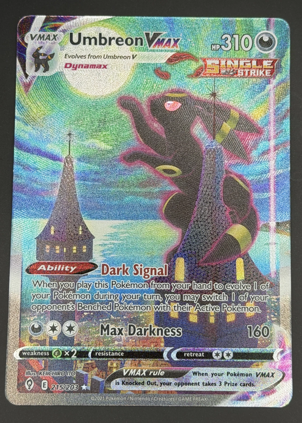 Umbreon VMAX 215/203 Evolving Skies front card photo in PokeToGrade pregrading report