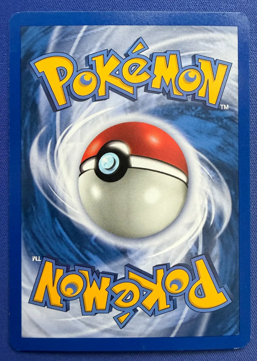 Dark Blastoise 004/110 Legendary Collection back card photo in PokeToGrade pregrading report