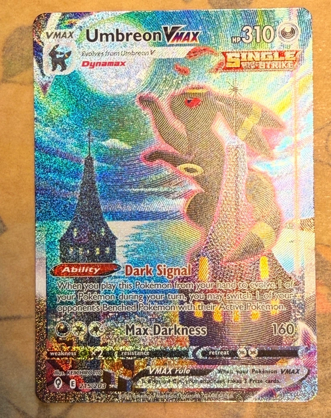 Umbreon VMAX 215/203 Evolving Skies front card photo in PokeToGrade pregrading report